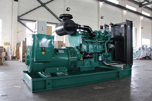 双鸭山320kw康明斯柴油发电车出租_COPY_COPY
